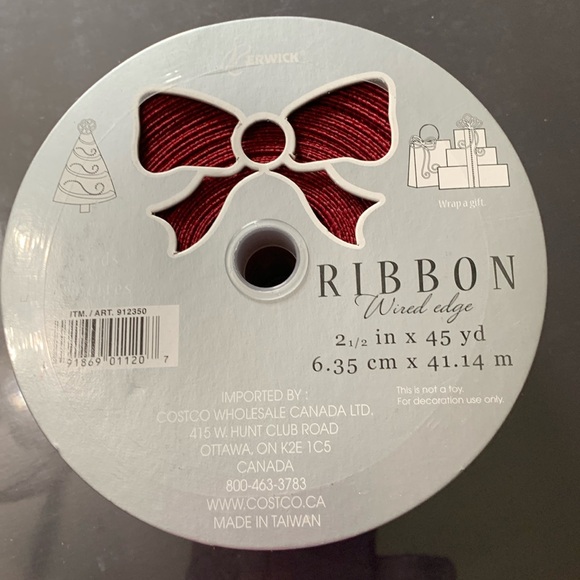 New spool 2” wide red flocked wired ribbon - Picture 1 of 3